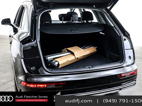 Used 2023 Audi Q5 2.0T Premium w/ Convenience Package image 24