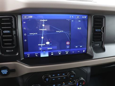 Used 2022 Ford Bronco Wildtrak image 24