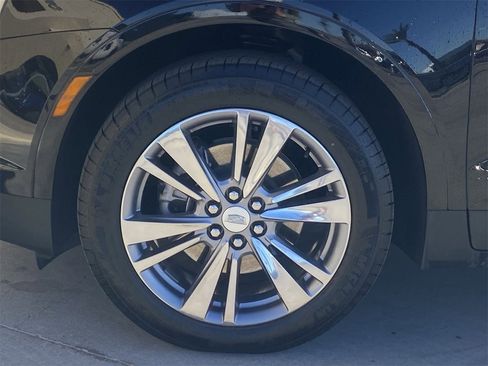 Certified 2025 Cadillac XT5 Premium Luxury image 10