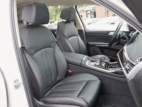 Used 2019 BMW X7 xDrive50i image 33