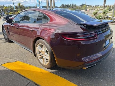 Used 2018 Porsche Panamera 4 w/ Premium Package Plus AWD/4WD image 6