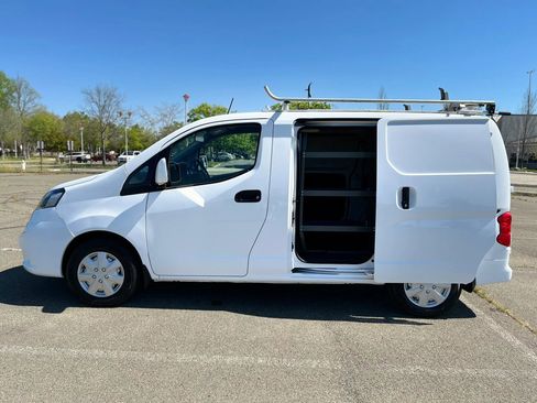 Used 2021 Nissan NV200 S image 11