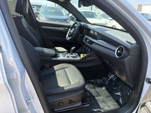Used 2024 Alfa Romeo Stelvio Ti AWD/4WD image 15