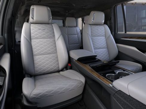 New 2026 Cadillac Escalade ESV Platinum Sport AWD/4WD image 17