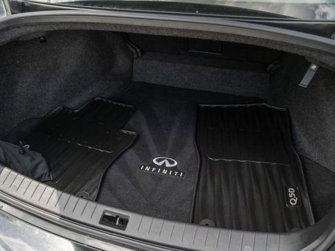 Used 2018 INFINITI Q50 Luxe w/ Essential Package (3.0T Luxe) AWD/4WD image 9