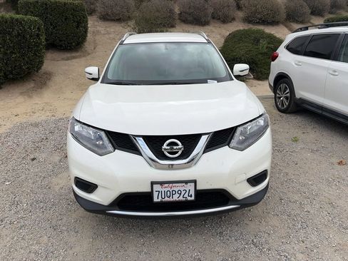 Used 2016 Nissan Rogue SV FWD image 3