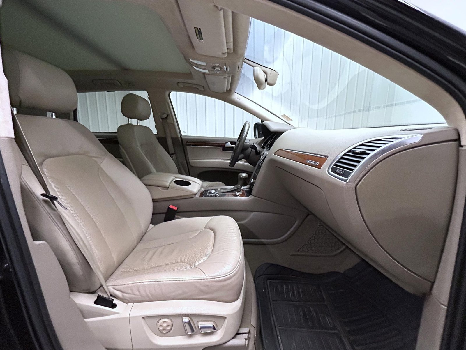 Used 2015 Audi Q7 3.0T S line Prestige w/ Luxury Package AWD/4WD image 16