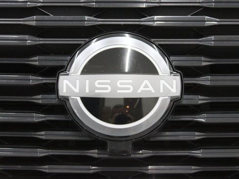 Used 2023 Nissan Rogue SV FWD image 29