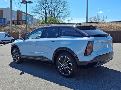 Used 2025 Cadillac Optiq Sport 1 image 4