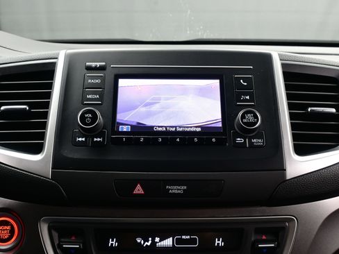 Used 2019 Honda Ridgeline Sport image 17