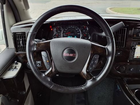 Used 2020 GMC Savana 2500 w/ Enhanced Convenience Package image 20