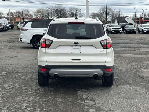 Used 2017 Ford Escape Titanium image 5