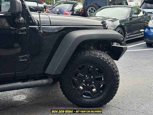 Used 2018 Jeep Wrangler Unlimited Sport AWD/4WD image 9