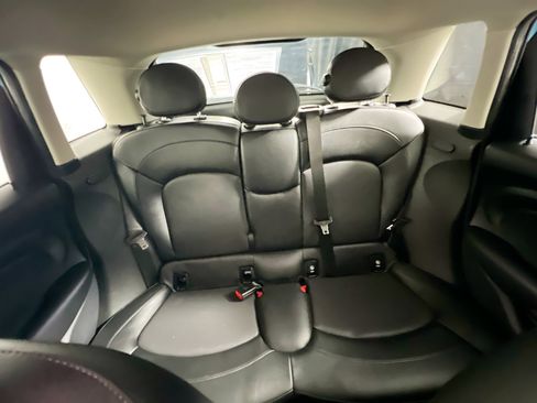 Used 2015 MINI Cooper 4-Door Hardtop FWD image 33