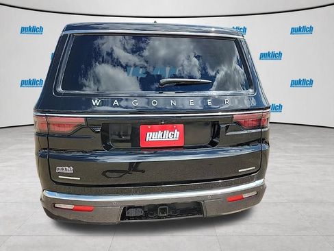 Used 2022 Jeep Wagoneer Series II w/ Convenience Group I AWD/4WD image 6