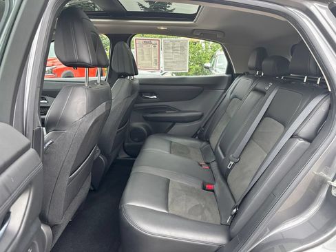 Used 2023 Nissan Ariya FWD image 14