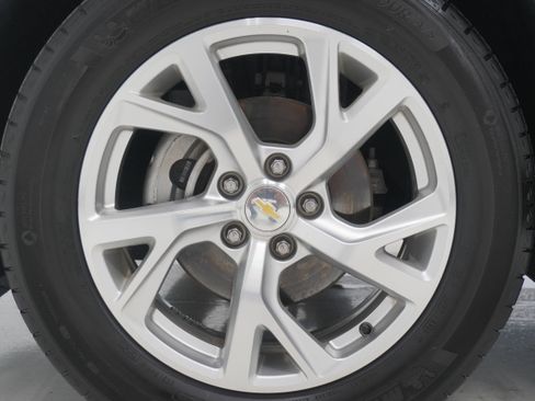 Used 2018 Chevrolet Equinox Premier FWD image 27