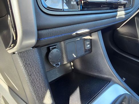 Used 2019 Toyota Corolla SE w/ Carpet Mat Package (TMS) image 19