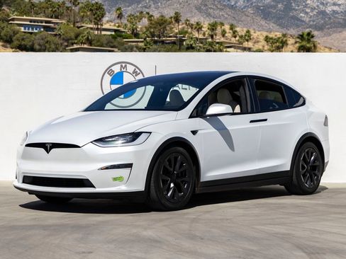 Used 2023 Tesla Model X AWD/4WD image 1