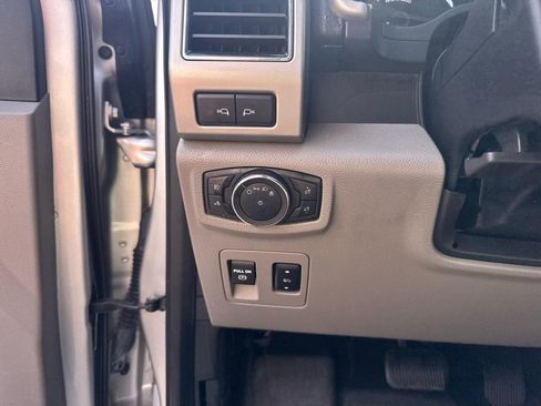 Used 2019 Ford F150 Lariat image 20