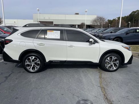 Used 2020 Subaru Outback Limited image 12