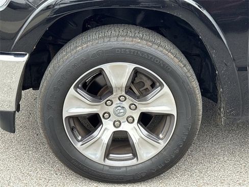 Used 2019 RAM 1500 Laramie image 22