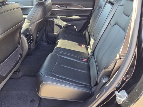 New 2026 Jeep Grand Cherokee Limited w/ Limited Altitude Package image 10