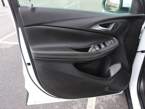 Used 2025 Buick Encore GX Preferred image 9