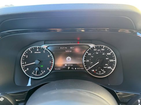 New 2025 Nissan Pathfinder SV w/ Black Appearance Package image 16