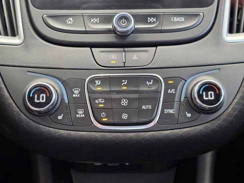Used 2023 Chevrolet Malibu LT FWD image 18