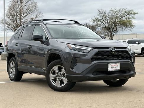 Used 2025 Toyota RAV4 LE image 2