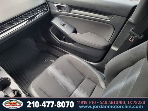 Used 2023 Honda Civic Sport image 15