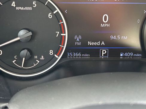 Used 2025 Nissan Altima 2.5 SV image 40