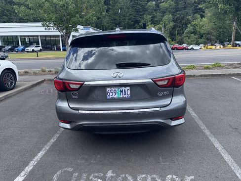 Used 2019 INFINITI QX60 Luxe w/ Essential Package AWD/4WD image 8