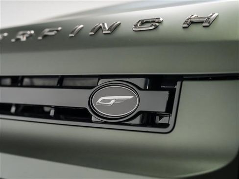 New 2026 Land Rover Defender 110 X-Dynamic SE image 10