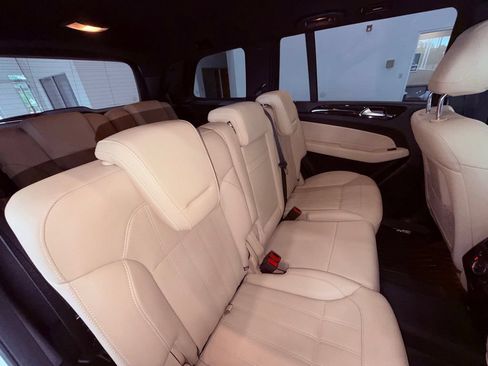 Used 2018 Mercedes-Benz GLS 450 4MATIC image 12