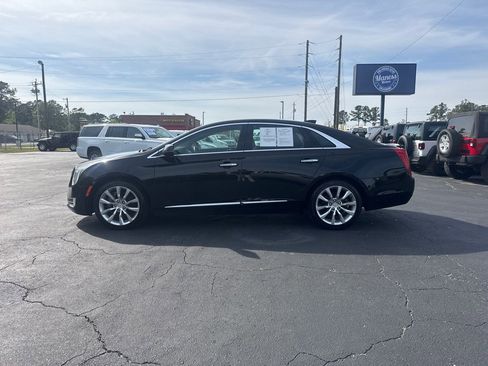 Used 2017 Cadillac XTS Luxury image 2