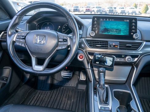 Used 2022 Honda Accord Sport image 6