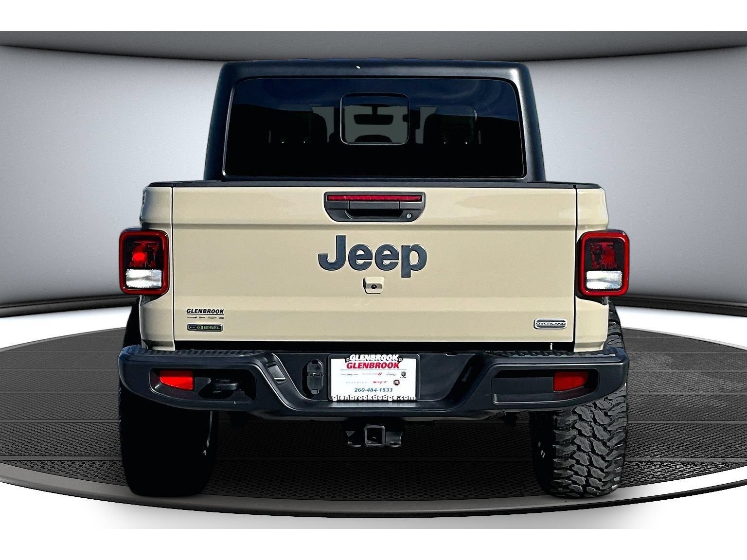 Used 2022 Jeep Gladiator Overland w/ Trailer Tow Package AWD/4WD image 6