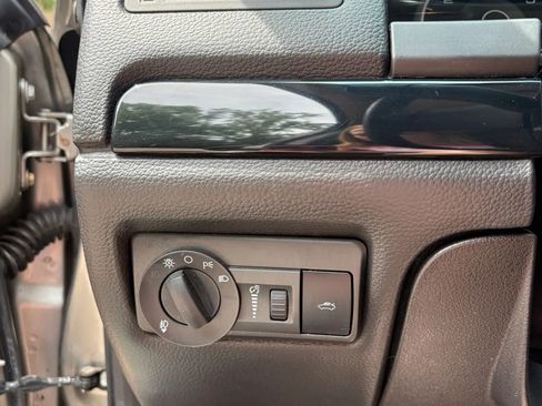 Used 2009 Ford Fusion SEL FWD image 34