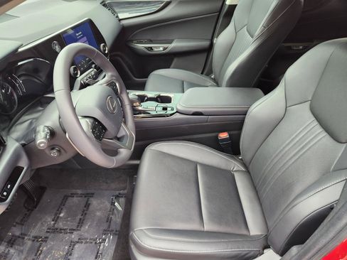 Certified 2024 Lexus NX 250 FWD w/ Towing Package (2000 Lbs) image 19