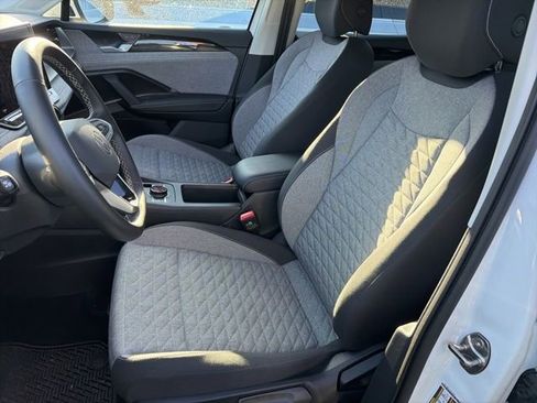 Used 2025 Volkswagen Tiguan S image 8