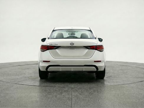 Used 2025 Nissan Sentra SV image 7