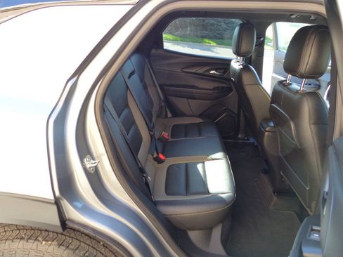 Used 2025 Chevrolet TrailBlazer ACTIV FWD image 42