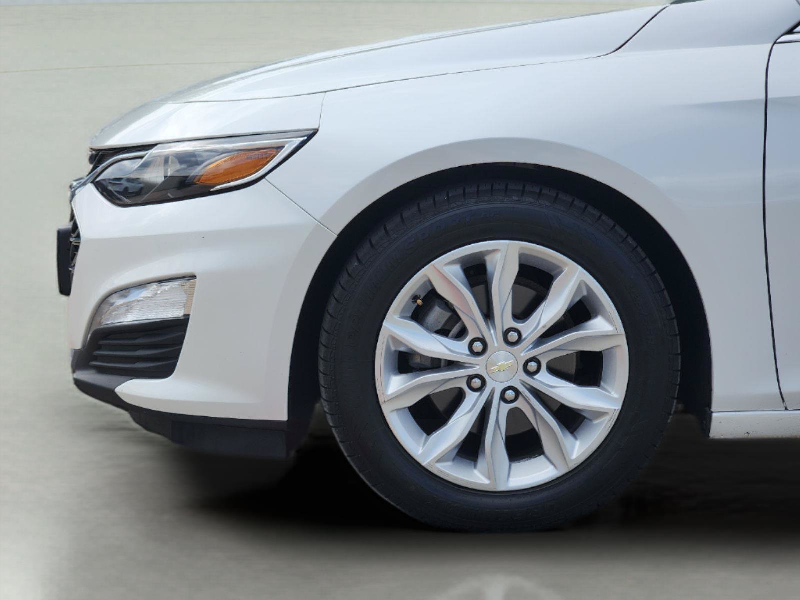 Used 2019 Chevrolet Malibu LT w/ LT Plus Package FWD image 9