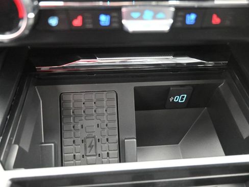 New 2026 Ford F350 Lariat w/ Lariat Premium Package image 30