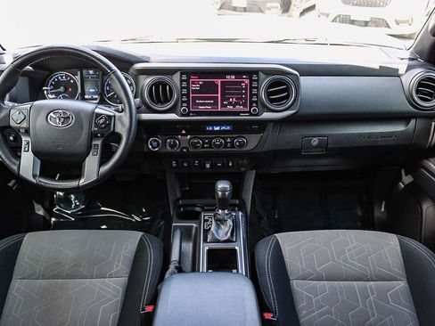 Used 2023 Toyota Tacoma TRD Off-Road w/ Technology Package AWD/4WD image 13