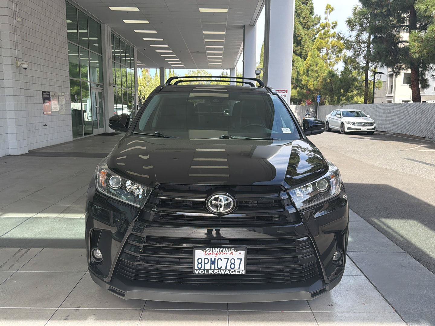 Used 2019 Toyota Highlander SE AWD/4WD image 8