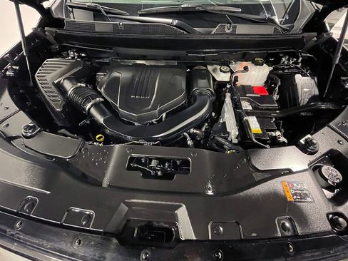 Used 2025 Chevrolet Traverse Z71 image 42