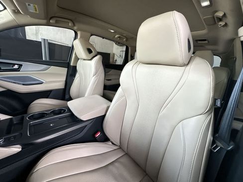 Used 2025 Acura MDX w/ Technology Package FWD image 14